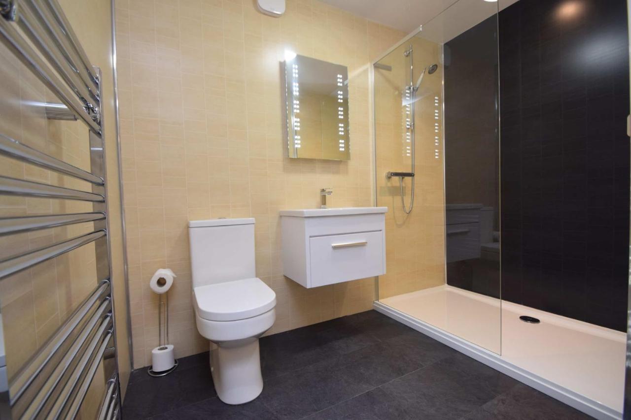 Rosedene Highland House Apartments, Apartment *