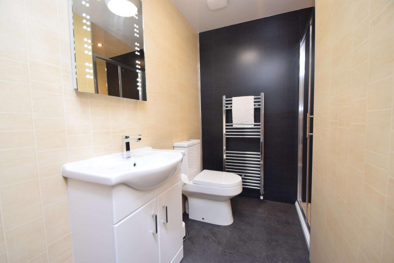 Apartment Rosedene Highland House Apartments,