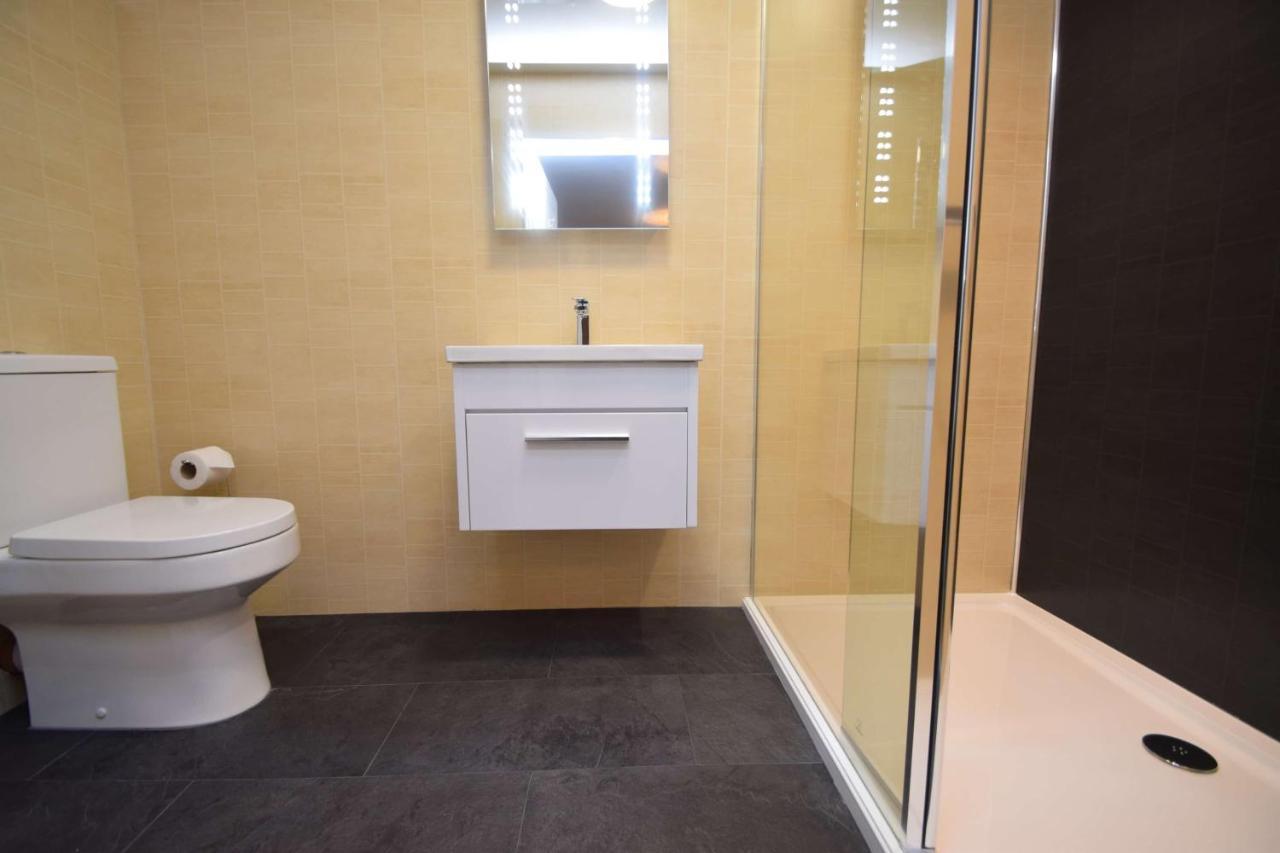 Apartment Rosedene Highland House Apartments, *